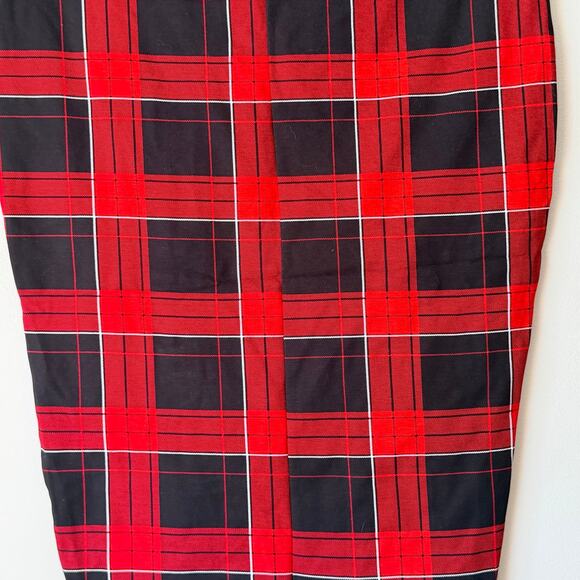 Torrid Skirt Red and Black Plaid Size 1X - Picture 8 of 11